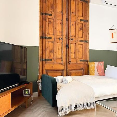 Spacious Apartment In The Gothic Barcellona Esterno foto